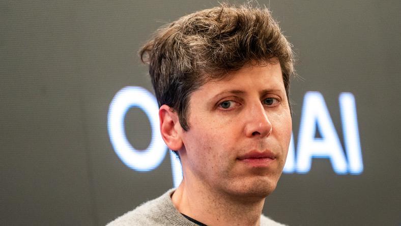 GPT-5.2性能爆表,但红色警报没有解除